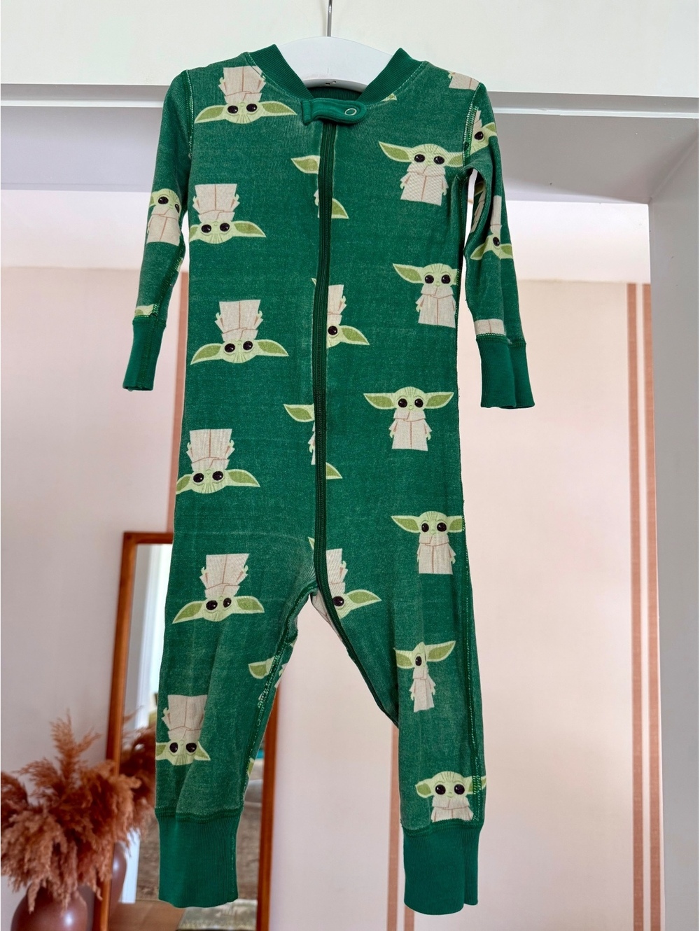 Hanna Andersson Star Wars Baby Yoda Sleeper Sz 12-18 Months